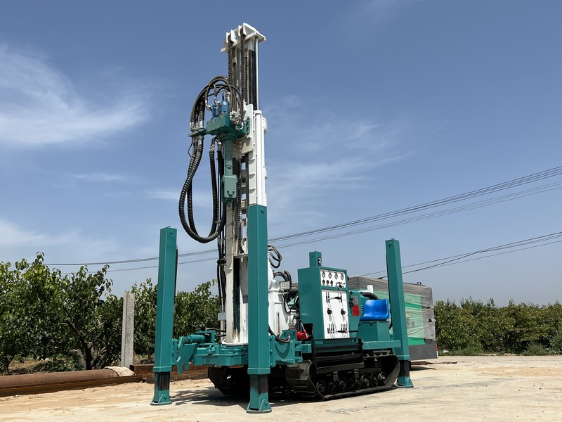 hfj220A hydraulic water borehole well drilling rig machine 1